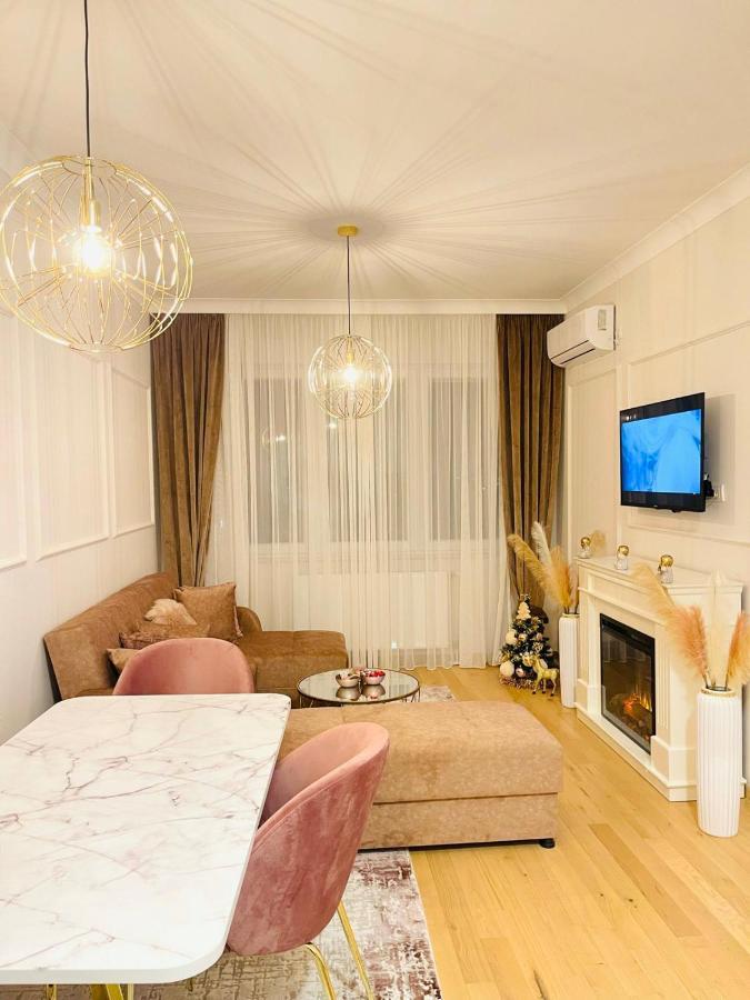 شقة Stan Na Dan "Apartman Purple" بانيا لوكا المظهر الخارجي الصورة